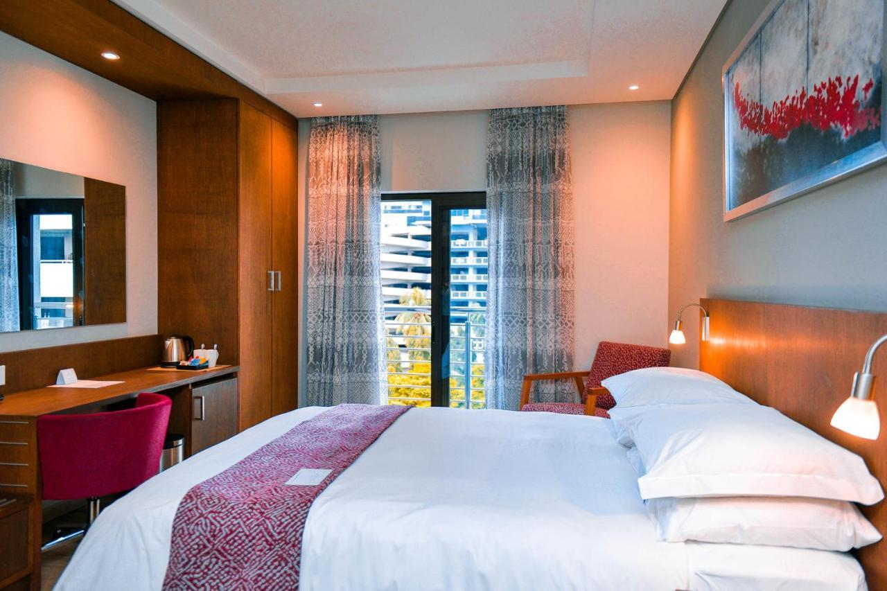 Готель Crowne Plaza - Dar Es Salaam By Ihg Екстер'єр фото