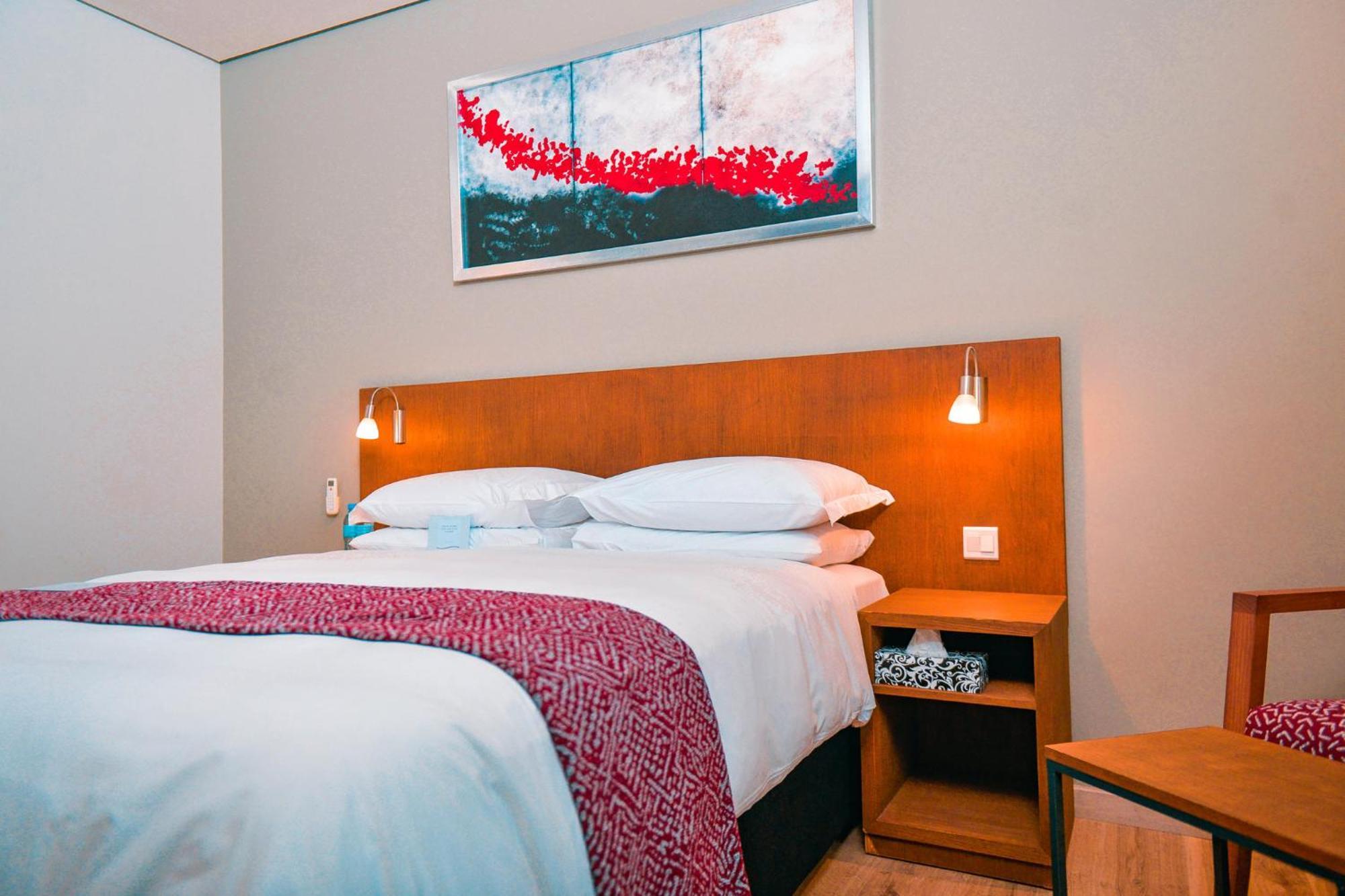 Готель Crowne Plaza - Dar Es Salaam By Ihg Екстер'єр фото
